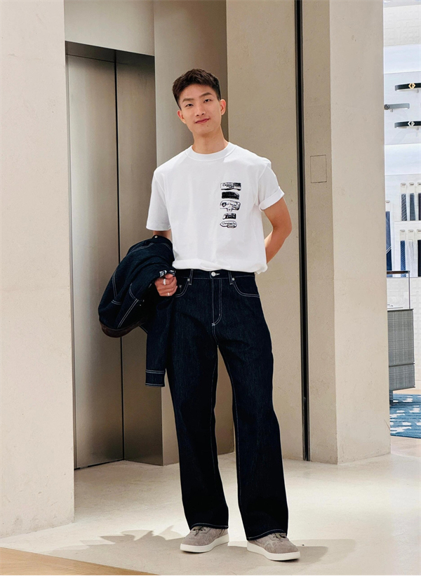 D I O R 디올 Archives Labels 생지진 레플리카 5번 이미지 - 의류 | 세미샵 레플리카 사이트