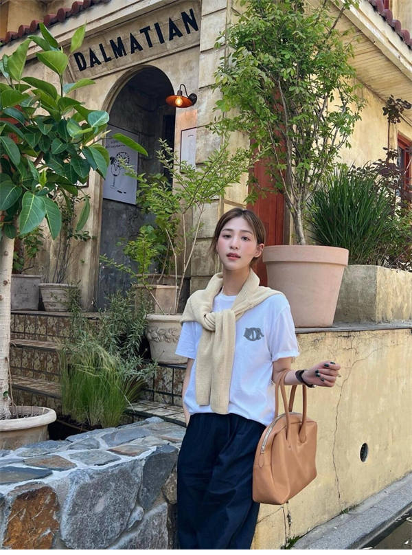 D I O R 디올 Charm 코튼 반팔 티셔츠 레플리카 5번 이미지 - 의류 | 세미샵 레플리카 사이트