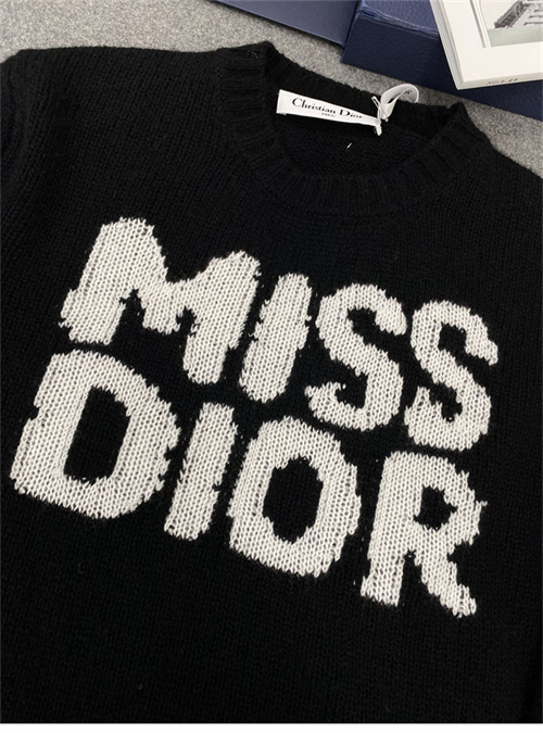 D I O R 디올 Miss Dior Graffiti 모티프 캐시미어 실크 스웨터 3컬러 레플리카 12번 이미지 - 의류 | 세미샵 레플리카 사이트