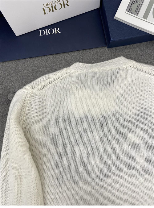 D I O R 디올 Miss Dior Graffiti 모티프 캐시미어 실크 스웨터 3컬러 레플리카 23번 이미지 - 의류 | 세미샵 레플리카 사이트