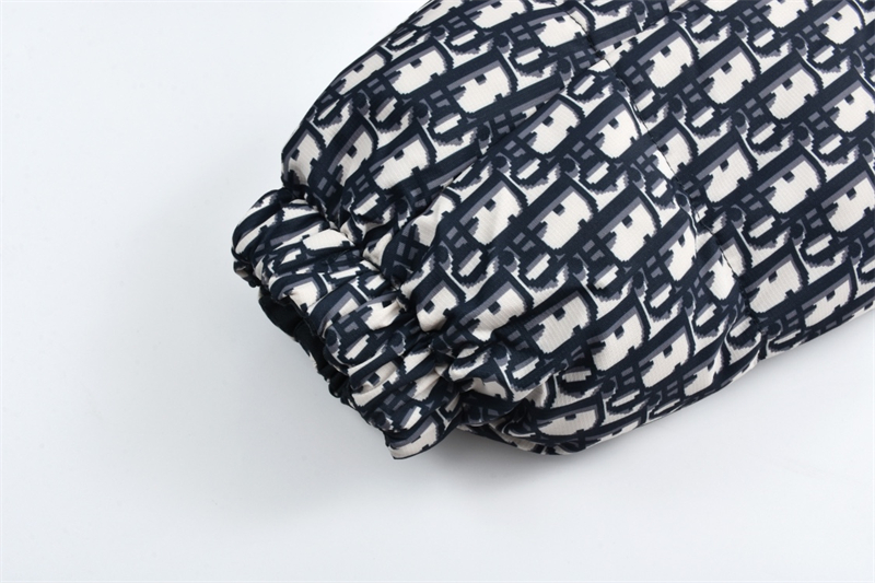 D I O R 몽클레어 오블리크 퀼트 테크니컬 태피터 리버서블 푸퍼 자켓 레플리카 9번 이미지 - 의류 | 세미샵 레플리카 사이트