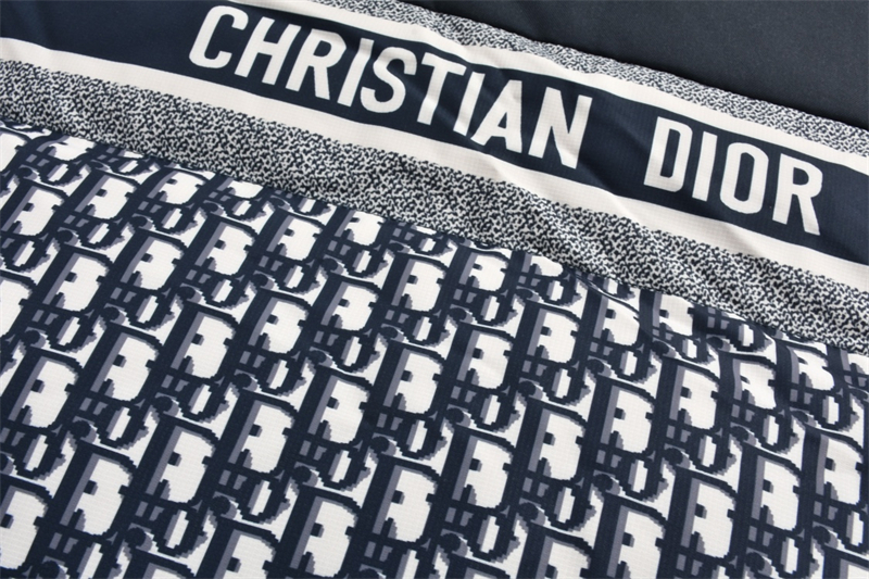 D I O R 몽클레어 오블리크 퀼트 테크니컬 태피터 리버서블 푸퍼 자켓 레플리카 11번 이미지 - 의류 | 세미샵 레플리카 사이트