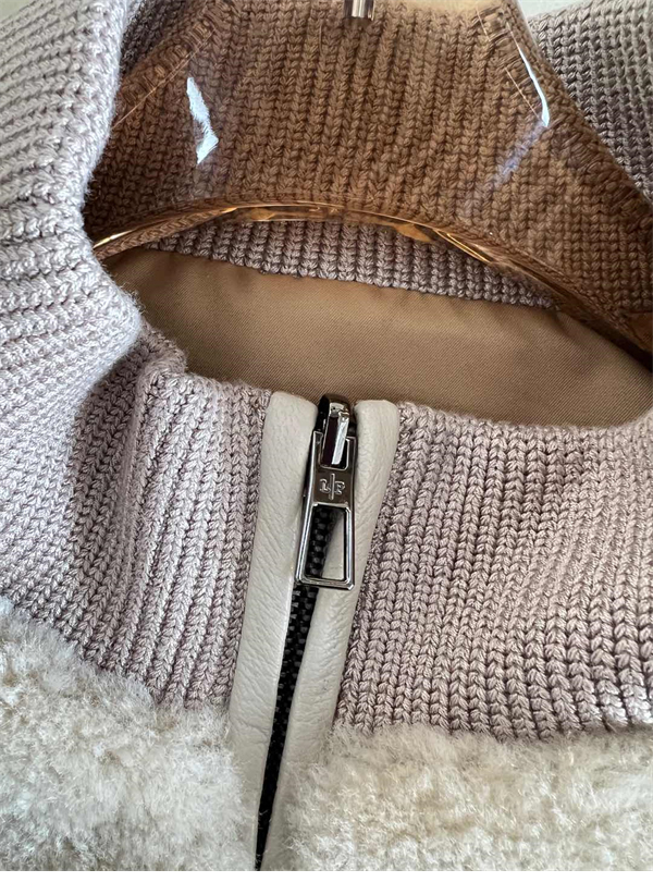 Loro Piana 로로피아나 양면 무스탕 레플리카 16번 이미지 - 의류 | 세미샵 레플리카 사이트