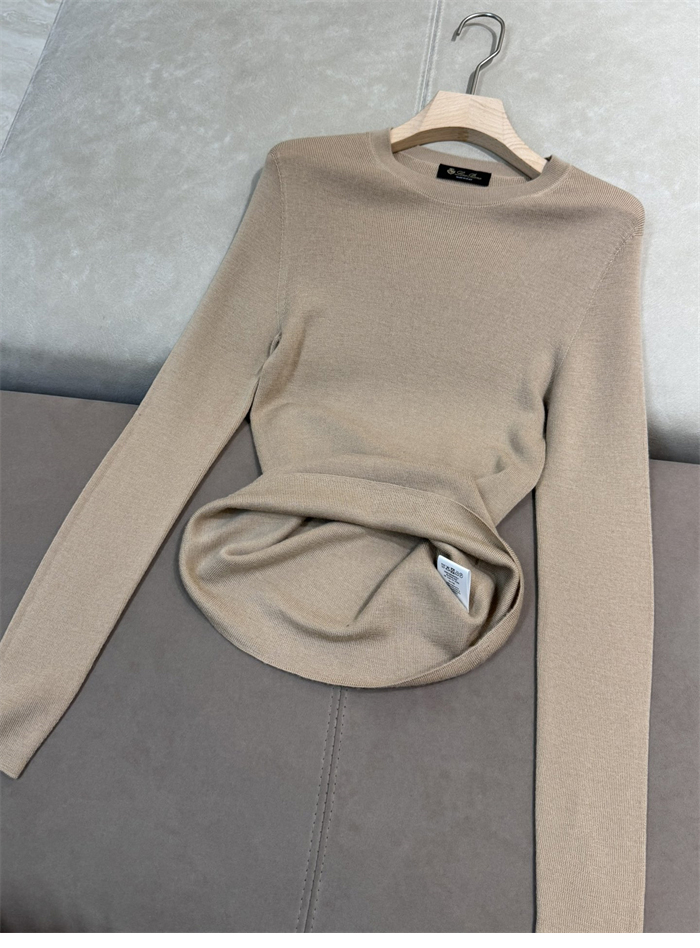 Loro Piana 로로피아나 캐시미어 라운드 니트 5컬러 레플리카 7번 이미지 - 의류 | 세미샵 레플리카 사이트