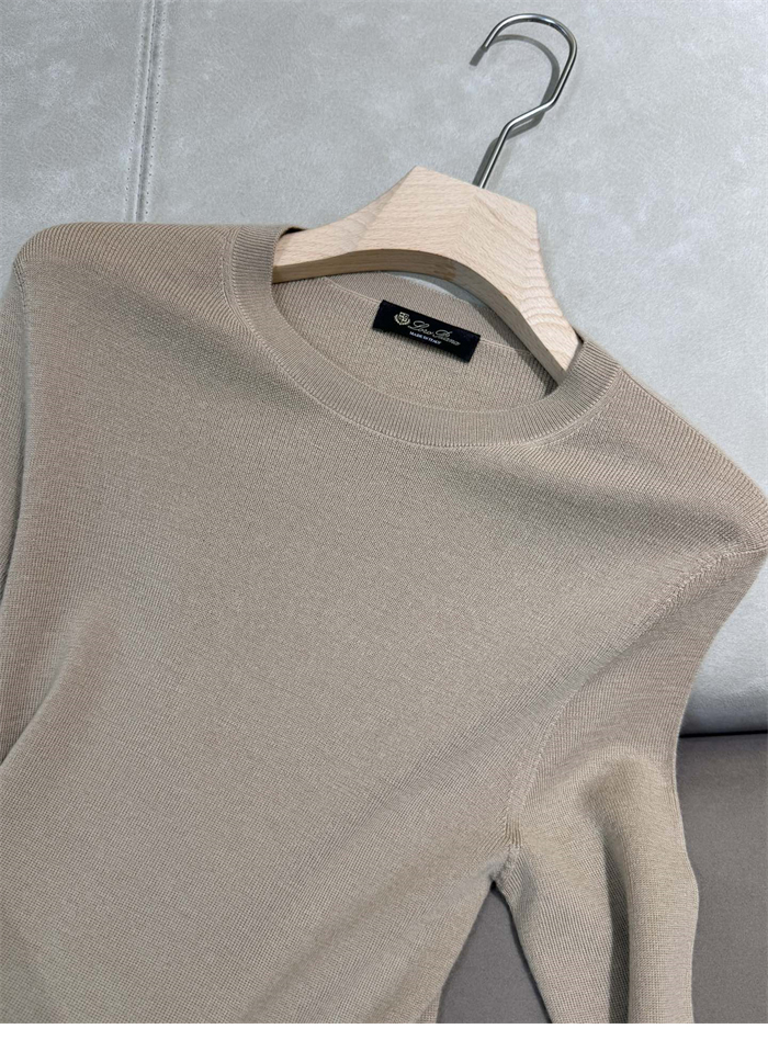 Loro Piana 로로피아나 캐시미어 라운드 니트 5컬러 레플리카 18번 이미지 - 의류 | 세미샵 레플리카 사이트