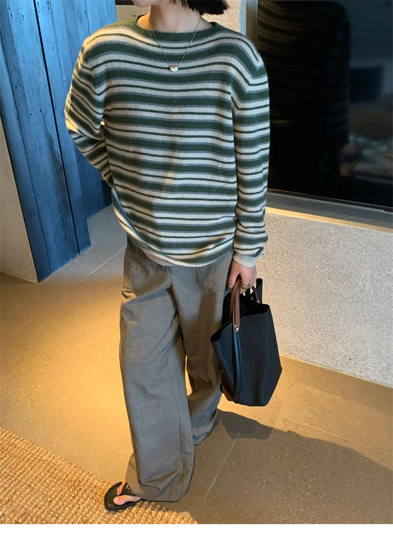 Loro Piana 로로피아나 포벨로 크루넥 베이비 캐시미어 스웨터 레플리카 3번 이미지 - 의류 | 세미샵 레플리카 사이트