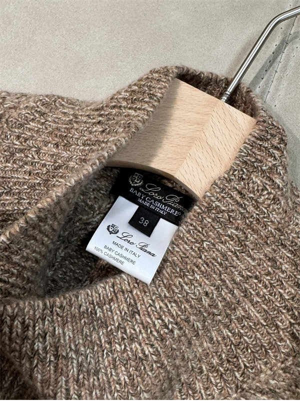 Loro Piana 로로피아나 babycashmere 양모 스웨터 레플리카 10번 이미지 - 의류 | 세미샵 레플리카 사이트