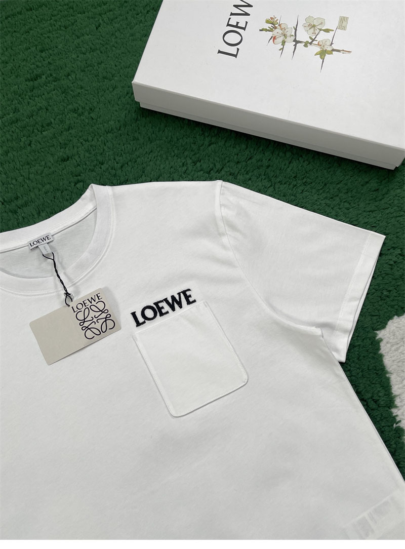 로에베 로에베 로고 자수 포켓 크루넥 반팔 티셔츠 레플리카 21번 이미지 - 의류 | 세미샵 레플리카 사이트