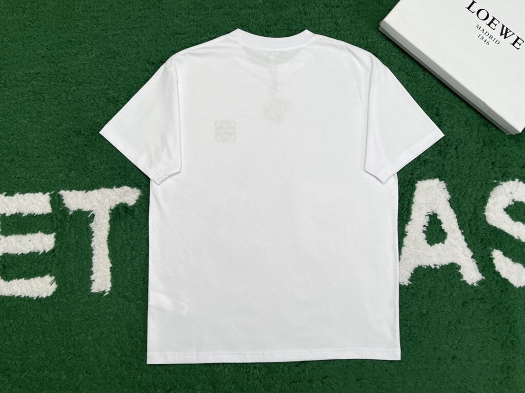 Loewe 로에베 아나그램 로고 베이직 반팔 티셔츠 “2COLOR” 레플리카 5번 이미지 - 의류 | 세미샵 레플리카 사이트