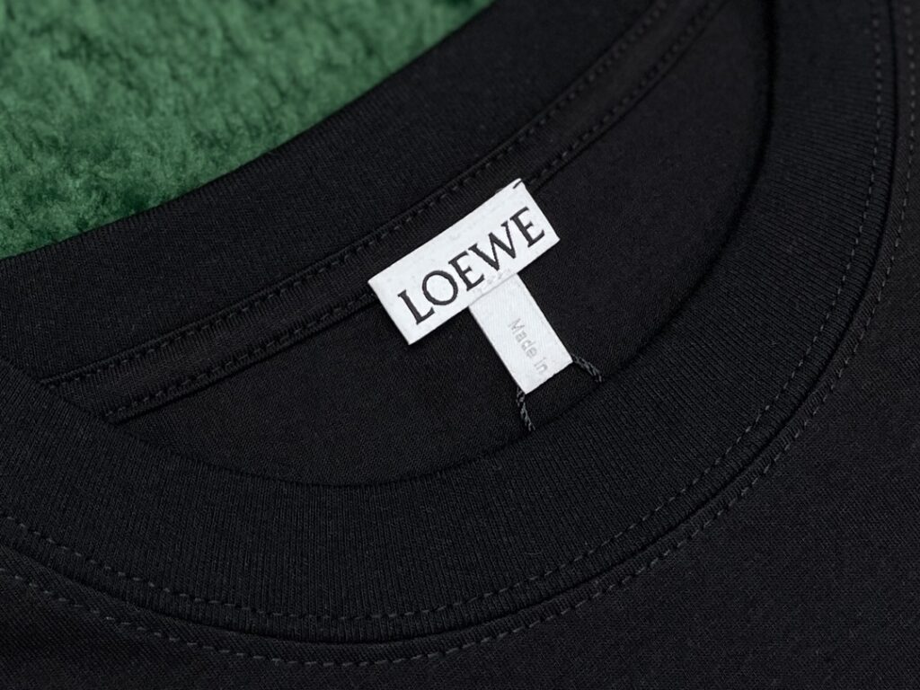Loewe 로에베 아나그램 로고 베이직 반팔 티셔츠 “2COLOR” 레플리카 15번 이미지 - 의류 | 세미샵 레플리카 사이트