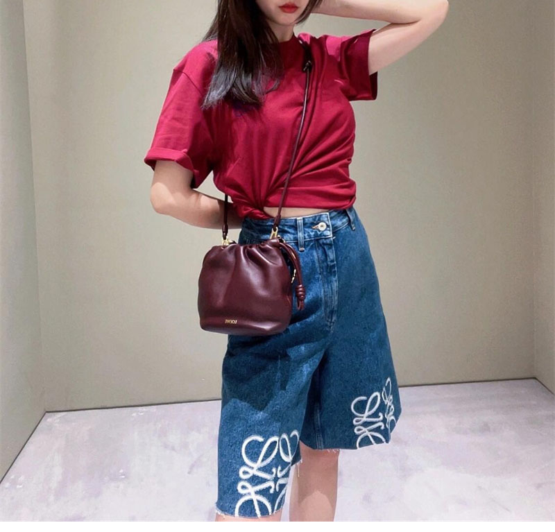 로에베 로에베 아나그램 컷아웃 데님 버뮤다 숏 팬츠 레플리카 8번 이미지 - 의류 | 세미샵 레플리카 사이트