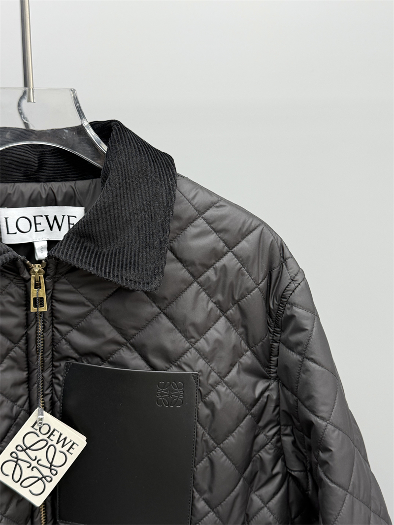 로에베 로에베 올오버 다이아 퀼팅 코듀로이 숏 자켓 레플리카 2번 이미지 - 의류 | 세미샵 레플리카 사이트