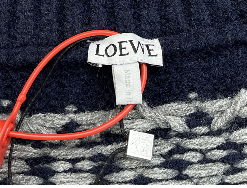 로에베 로에베 올오버 울 기하학 집업 가디건 레플리카 8번 이미지 - 의류 | 세미샵 레플리카 사이트