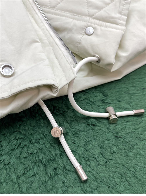 Loewe 로에베 코튼 퍼퍼 베스트 2컬러 레플리카 21번 이미지 - 의류 | 세미샵 레플리카 사이트