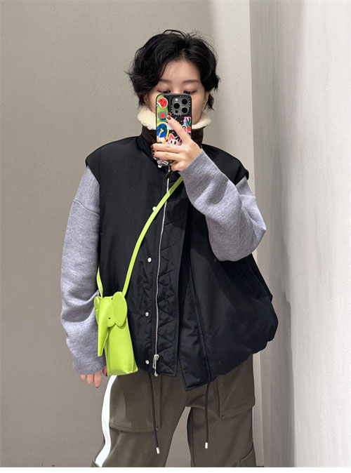 Loewe 로에베 코튼 퍼퍼 베스트 2컬러 레플리카 32번 이미지 - 의류 | 세미샵 레플리카 사이트