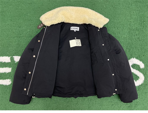 Loewe 로에베 테크니컬 코튼 퍼퍼 자켓 2컬러 레플리카 5번 이미지 - 의류 | 세미샵 레플리카 사이트
