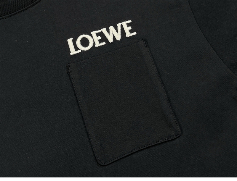 로에베 로에베 포켓 로고 릴랙스 핏 코튼 티셔츠 레플리카 14번 이미지 - 의류 | 세미샵 레플리카 사이트