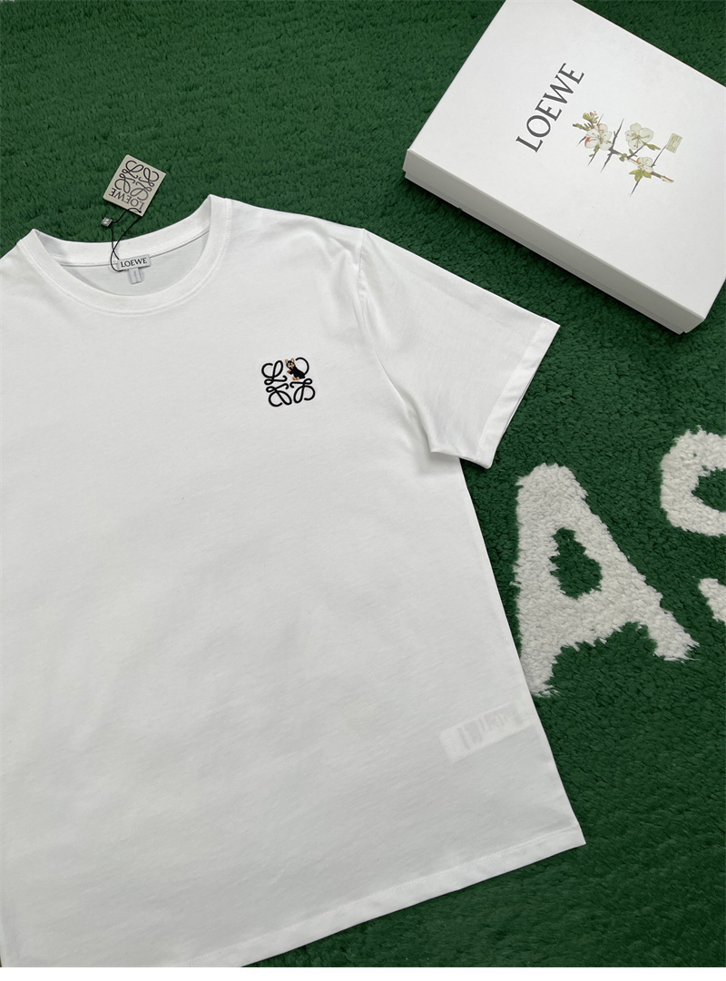 로에베 로에베 퓨처리스트 캣츠 아나그램 크루넥 반팔 티셔츠 레플리카 20번 이미지 - 의류 | 세미샵 레플리카 사이트