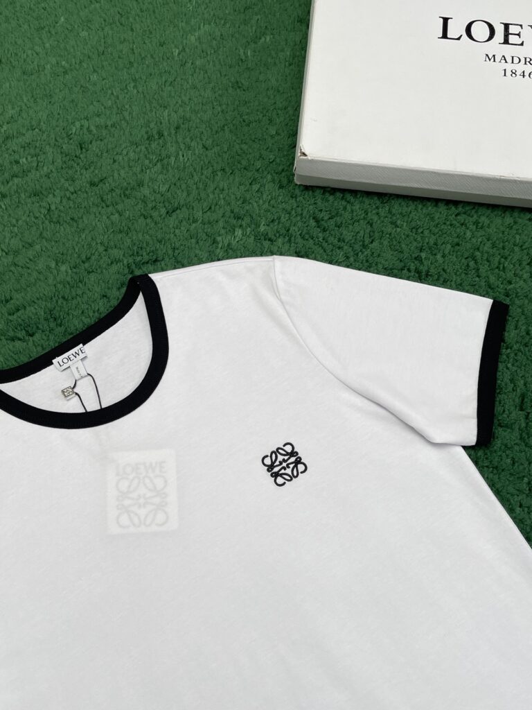 Loewe 로에베 24SS 아나그램 로고 배색 반팔 티셔츠 “2COLOR” 레플리카 6번 이미지 - 의류 | 세미샵 레플리카 사이트