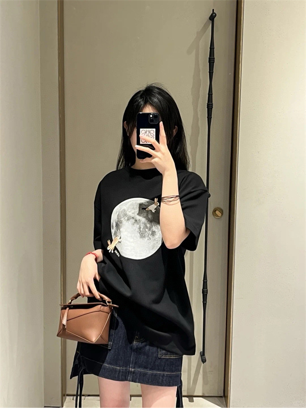 Loewe 로에베 x 수나 후지타 Bunny & Moon 반팔 티셔츠 레플리카 3번 이미지 - 의류 | 세미샵 레플리카 사이트