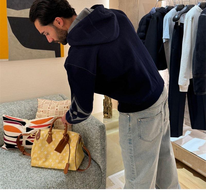 루이비통 루이비통 그래픽 인따르시아 지퍼 코튼 후디 레플리카 23번 이미지 - 의류 | 세미샵 레플리카 사이트