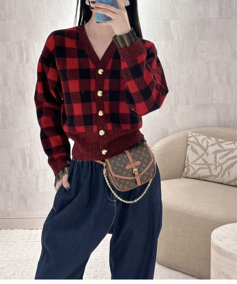 루이비통 루이비통 그래픽 체크 니트 가디건 레플리카 11번 이미지 - 의류 | 세미샵 레플리카 사이트