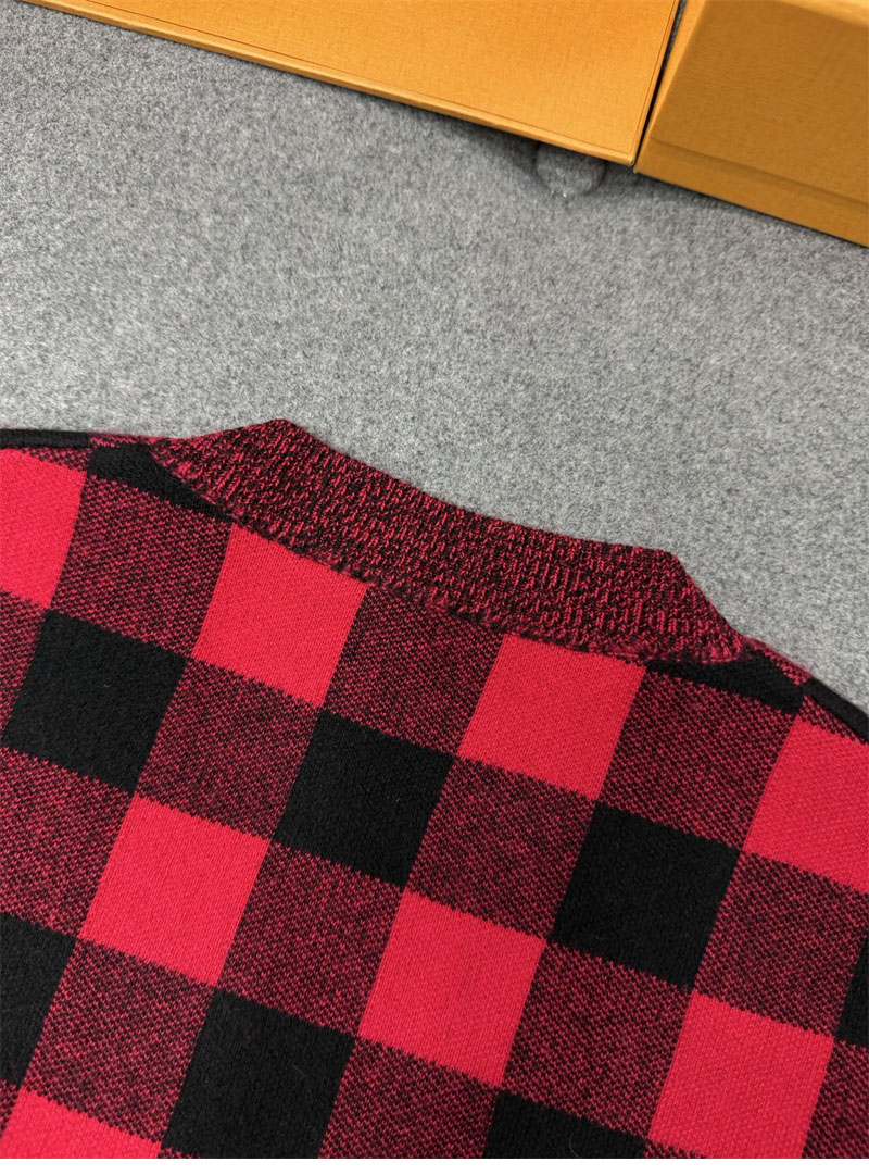 루이비통 루이비통 그래픽 체크 니트 가디건 레플리카 15번 이미지 - 의류 | 세미샵 레플리카 사이트