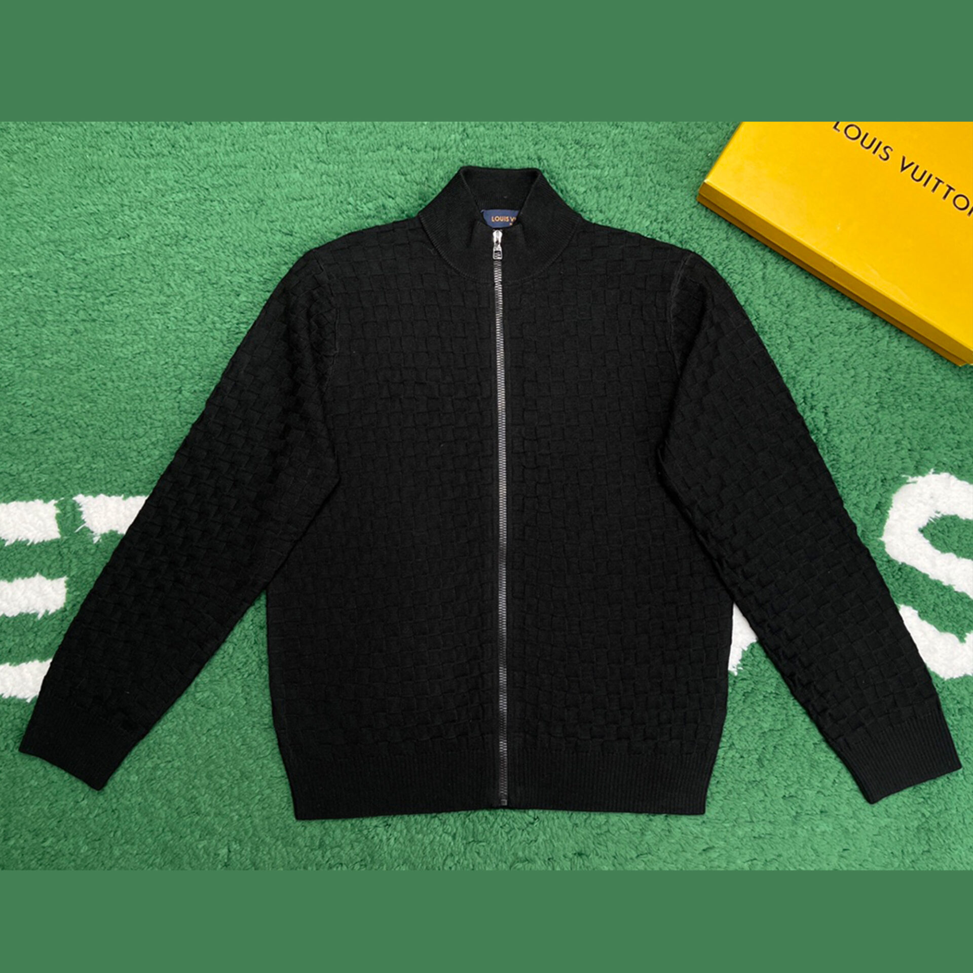 Louis Vuitton 루이비통 다미에 시그니처 프론트 집업 가디건 “2COLOR” 레플리카 1번 이미지 - 의류 | 세미샵 레플리카 사이트