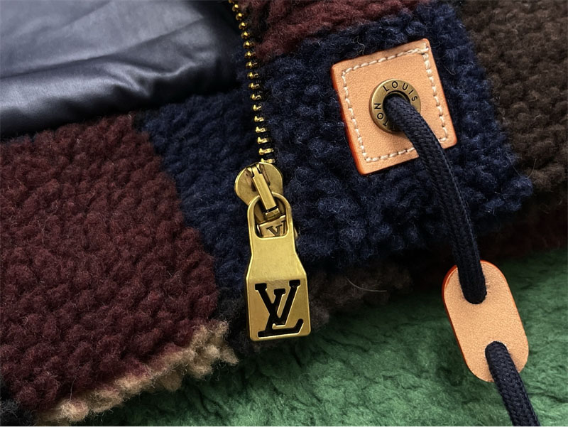 루이비통 루이비통 다미에 플리스 블루종 레플리카 16번 이미지 - 의류 | 세미샵 레플리카 사이트