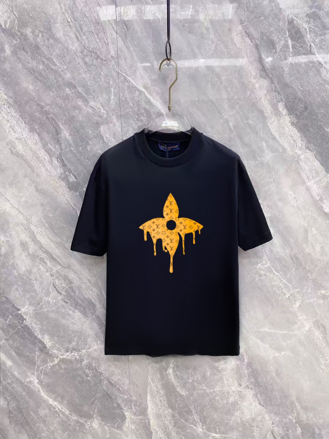 루이비통 루이비통 모노그램 드리핑 플라워 티셔츠 레플리카 2번 이미지 - 의류 | 세미샵 레플리카 사이트