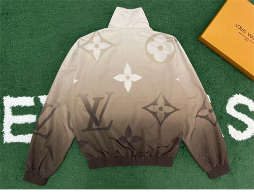 Louis Vuitton 루이비통 모노그램 리버서블 나일론 윈드브레이커 레플리카 4번 이미지 - 의류 | 세미샵 레플리카 사이트