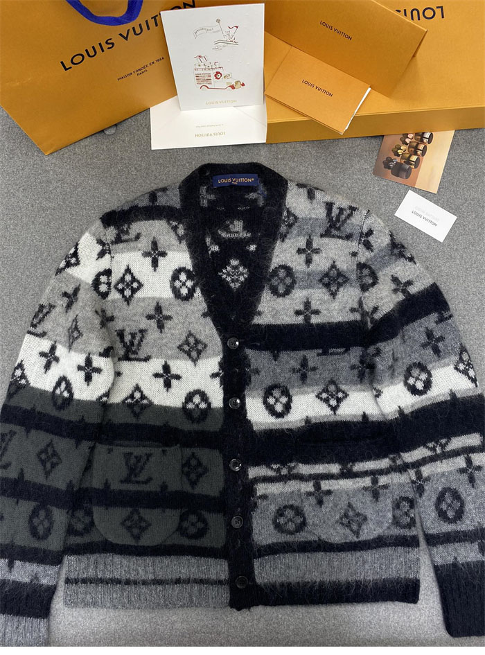 루이비통 루이비통 모노그램 모헤어 니트 가디건 레플리카 8번 이미지 - 의류 | 세미샵 레플리카 사이트