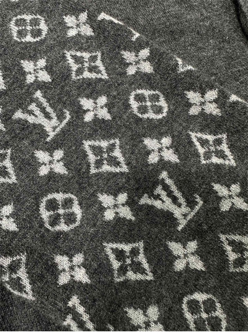 Louis Vuitton 루이비통 모노그램 믹스 캐시미어 V넥 가디건 레플리카 13번 이미지 - 의류 | 세미샵 레플리카 사이트