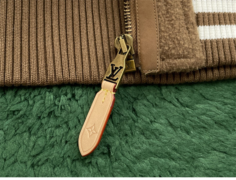 루이비통 루이비통 모노그램 블루종 위드 시어링 카라 자켓（레어） 레플리카 10번 이미지 - 의류 | 세미샵 레플리카 사이트