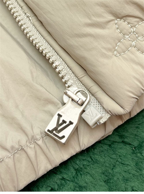 Louis Vuitton 루이비통 모노그램 퀼티드 후디 블루종 2컬러 레플리카 15번 이미지 - 의류 | 세미샵 레플리카 사이트