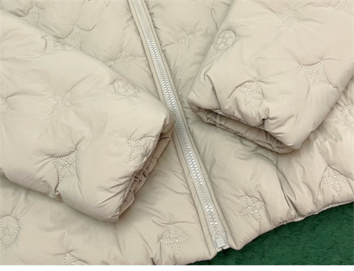 Louis Vuitton 루이비통 모노그램 퀼티드 후디 블루종 2컬러 레플리카 16번 이미지 - 의류 | 세미샵 레플리카 사이트