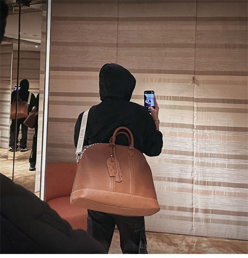 Louis Vuitton 루이비통 모노그램 퀼티드 후디 블루종 2컬러 레플리카 27번 이미지 - 의류 | 세미샵 레플리카 사이트