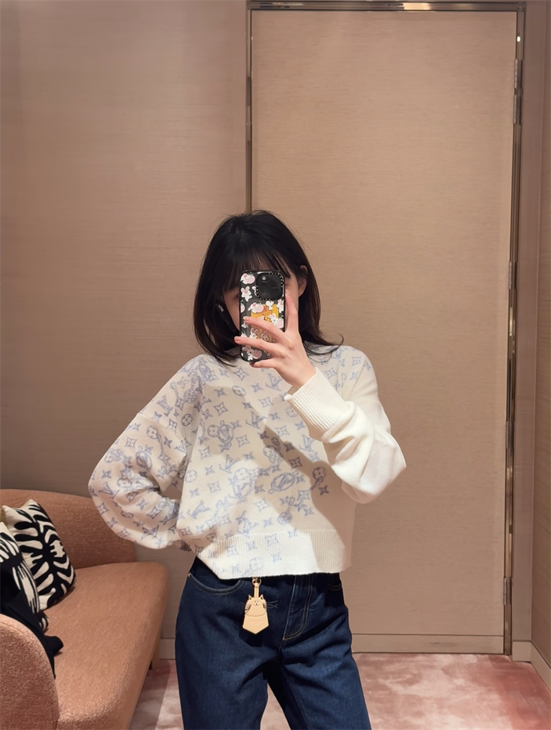 루이비통 루이비통 모노그램 프린트 레이어드 풀오버 레플리카 6번 이미지 - 의류 | 세미샵 레플리카 사이트