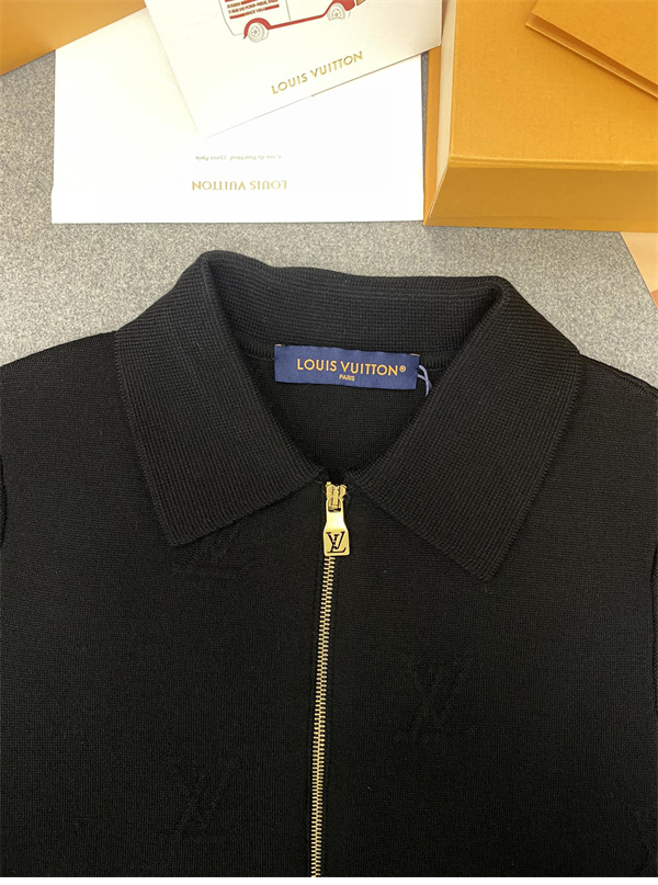 Louis Vuitton 루이비통 모노그램 LV 엠보스드 울 블루종 레플리카 14번 이미지 - 의류 | 세미샵 레플리카 사이트