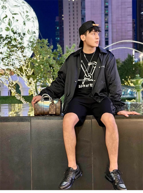 Louis Vuitton 루이비통 백로고 코치 자켓 1ABZG5 레플리카 5번 이미지 - 의류 | 세미샵 레플리카 사이트