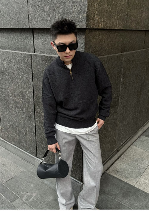 Louis Vuitton 루이비통 빅 모노그램 자카드 울 하프 집업 니트 레플리카 3번 이미지 - 의류 | 세미샵 레플리카 사이트