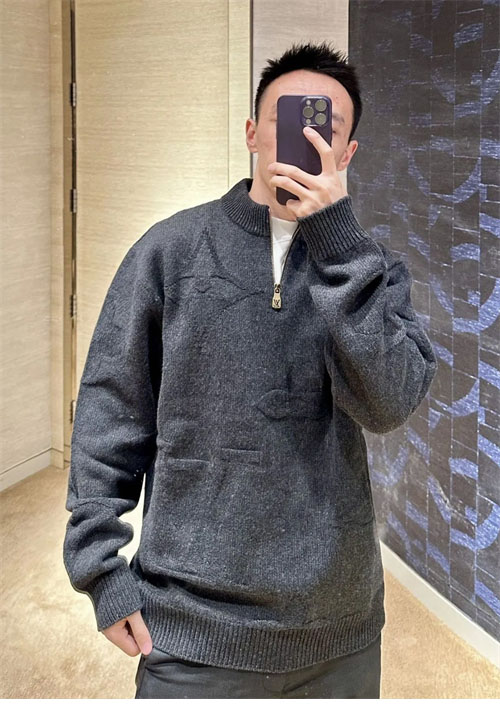 Louis Vuitton 루이비통 빅 모노그램 자카드 울 하프 집업 니트 레플리카 4번 이미지 - 의류 | 세미샵 레플리카 사이트