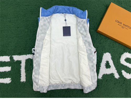 Louis Vuitton 루이비통 스키 SKI 패딩 조끼 베스트 레플리카 4번 이미지 - 의류 | 세미샵 레플리카 사이트