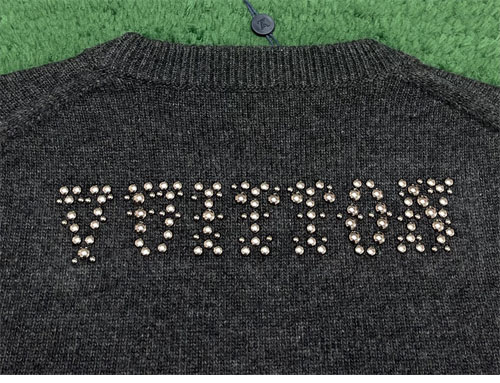 Louis Vuitton 루이비통 스터드LV 엠벨리시드 롱 슬리브드 메리노 울 크루넥 레플리카 10번 이미지 - 의류 | 세미샵 레플리카 사이트