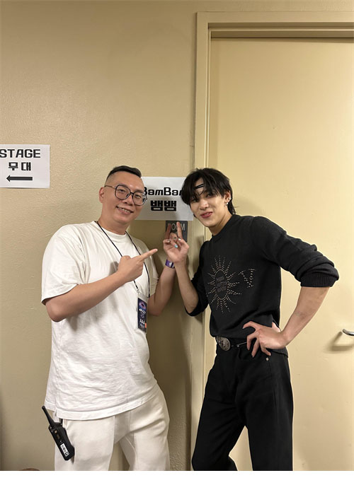 Louis Vuitton 루이비통 스터드LV 엠벨리시드 롱 슬리브드 메리노 울 크루넥 레플리카 12번 이미지 - 의류 | 세미샵 레플리카 사이트