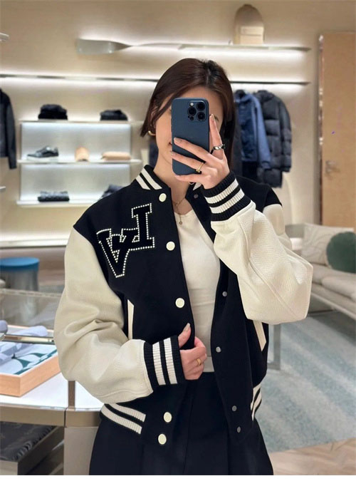 Louis Vuitton 루이비통 시그니처 벨벳 LV 바시티 블루종 자켓 레플리카 2번 이미지 - 의류 | 세미샵 레플리카 사이트