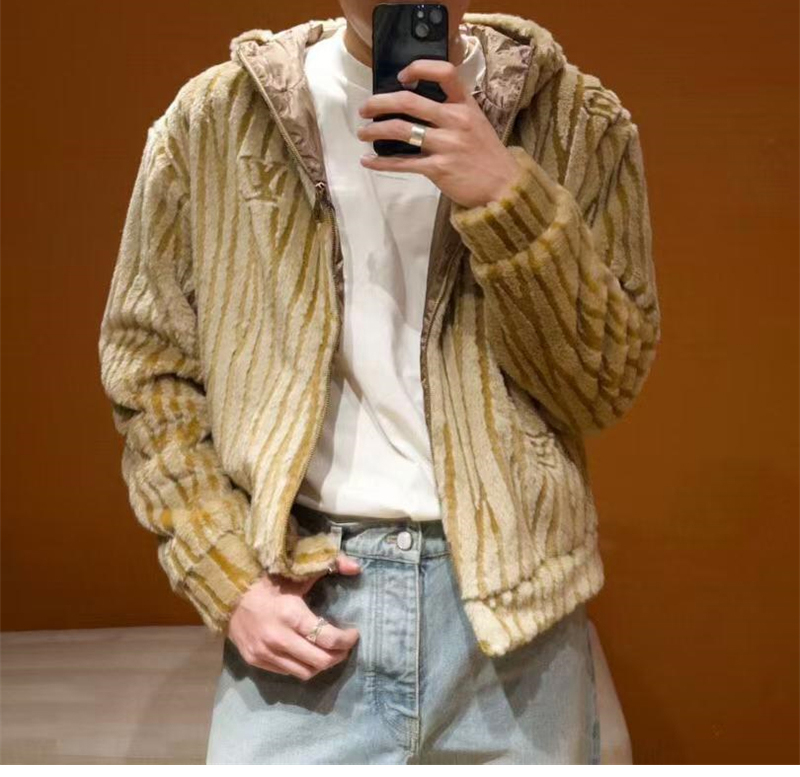 루이비통 루이비통 에피 플리스 후디드 블루종 레플리카 7번 이미지 - 의류 | 세미샵 레플리카 사이트