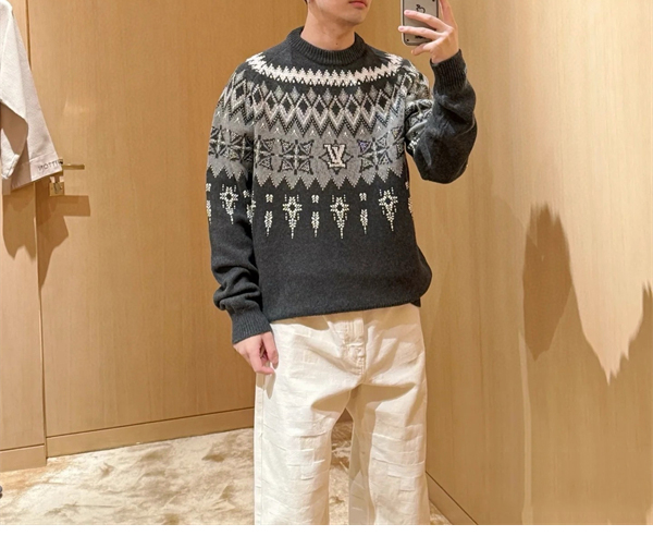 Louis Vuitton 루이비통 엠벨리시드 울 캐시미어 블렌드 풀오버 니트 레플리카 3번 이미지 - 의류 | 세미샵 레플리카 사이트