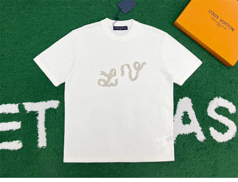 Louis Vuitton 루이비통 엠벨리시드 LV 리본 반팔 티셔츠 레플리카 4번 이미지 - 의류 | 세미샵 레플리카 사이트