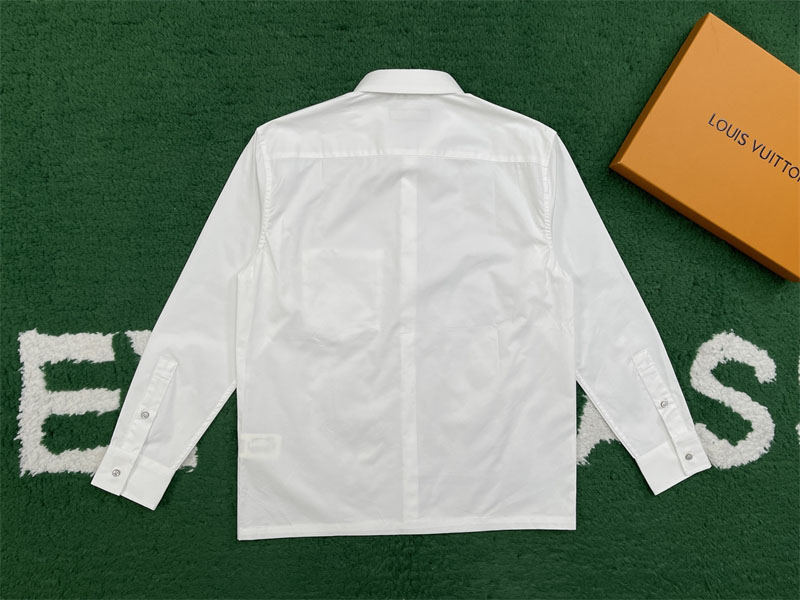 루이비통 루이비통 엠보스드 포켓 롱 슬리브드 셔츠 레플리카 11번 이미지 - 의류 | 세미샵 레플리카 사이트